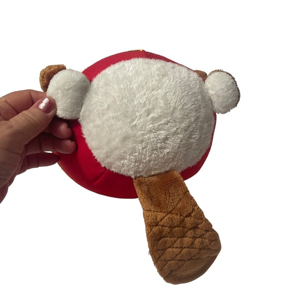 Buc-ee’s Plump Beaver 8” Plush - Picture 5 of 6